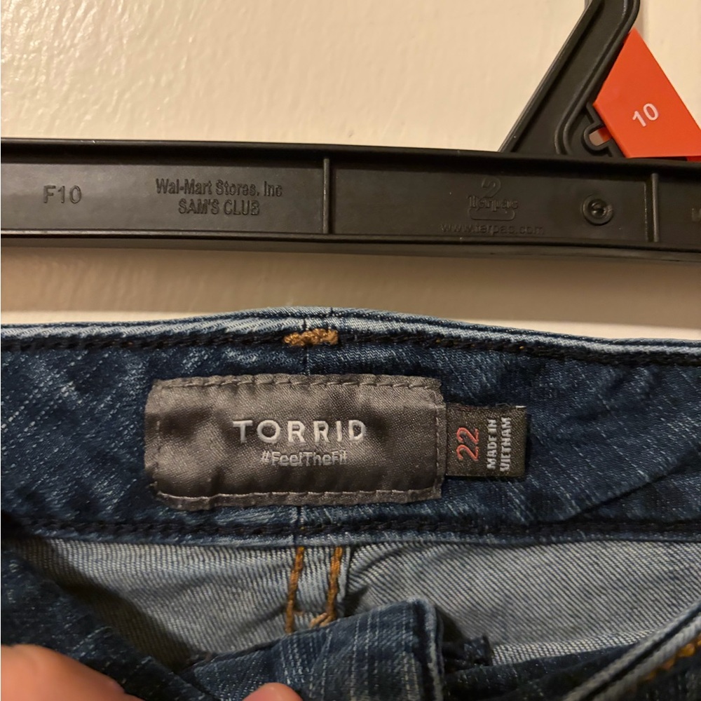 Torrid Classic Blue Jean Shorts - Picture 3 of 6
